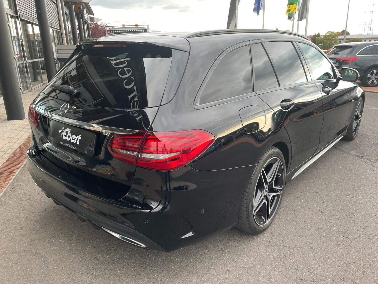 Mercedes-Benz C 220d NightEdition+AMG+Distr+SportfahrW+RFK - Carrinha: foto 4 Mercedes-Benz C 220d NightEdition+AMG+Distr+SportfahrW+RFK - Carrinha: foto 4