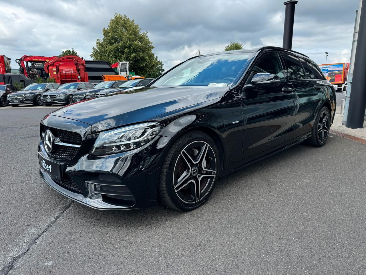 Mercedes-Benz C 220d NightEdition+AMG+Distr+SportfahrW+RFK - Carrinha: foto 2 Mercedes-Benz C 220d NightEdition+AMG+Distr+SportfahrW+RFK - Carrinha: foto 2