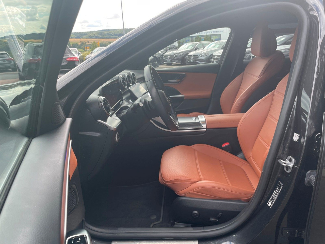 Mercedes-Benz C 300 e T AVANTGARDE R-Kamera+TOTW+Carplay - Carrinha: foto 1 Mercedes-Benz C 300 e T AVANTGARDE R-Kamera+TOTW+Carplay - Carrinha: foto 1