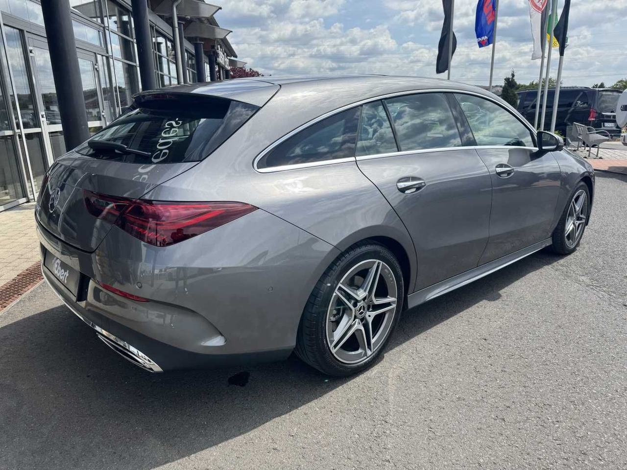 Mercedes-Benz CLA 200 AMG+Pano+MultiBeam+DistrPro+HUD+360 - Automóvel: foto 4 Mercedes-Benz CLA 200 AMG+Pano+MultiBeam+DistrPro+HUD+360 - Automóvel: foto 4