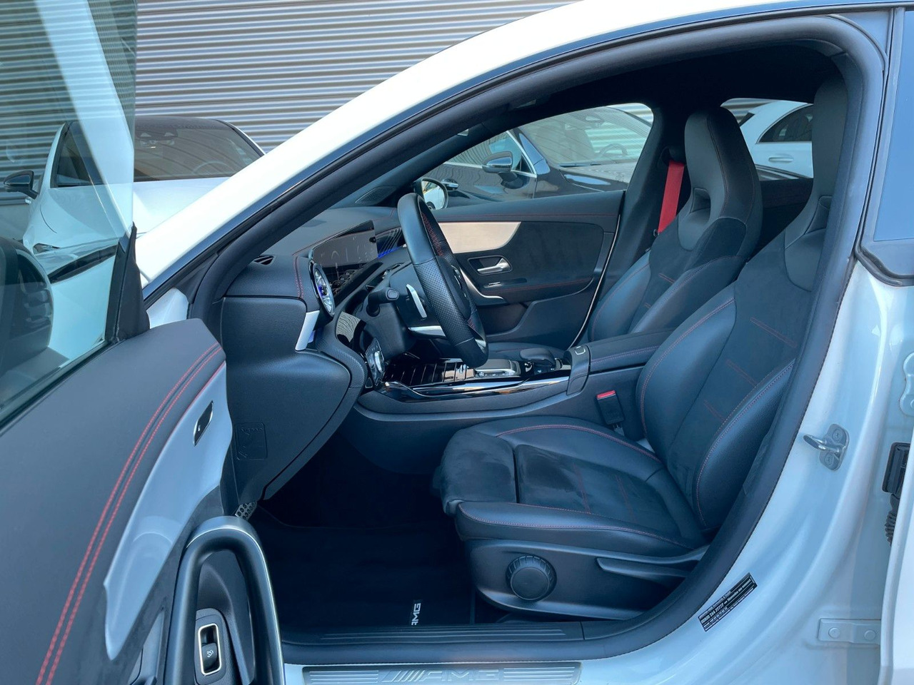 Coupé Mercedes-Benz CLA 35 AMG Aero+TotW+R-Kamera+Ambiente: foto 10