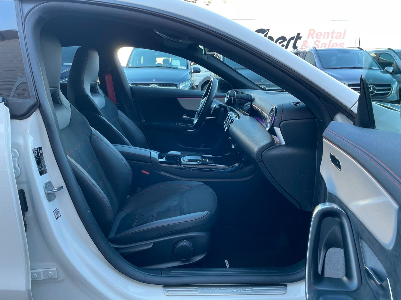 Coupé Mercedes-Benz CLA 35 AMG Aero+TotW+R-Kamera+Ambiente: foto 8