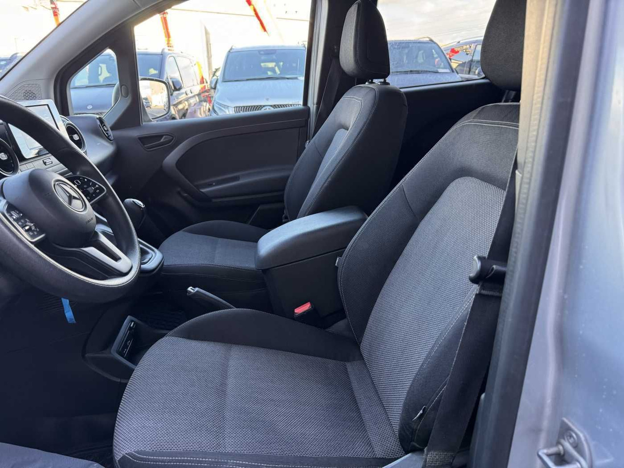 Automóvel novo Mercedes-Benz Citan 110 CDI Tourer Klima AHK Kamera MBUX Tempo: foto 9