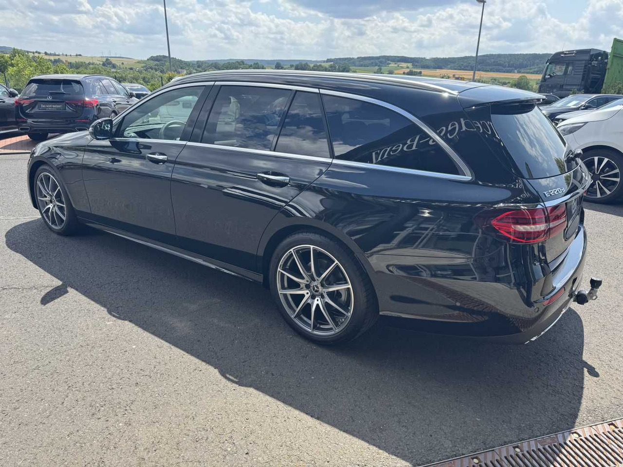 Mercedes-Benz E 220d AMG+Pano+Burm+Distr+Memory+AHK+360 - Automóvel: foto 3 Mercedes-Benz E 220d AMG+Pano+Burm+Distr+Memory+AHK+360 - Automóvel: foto 3