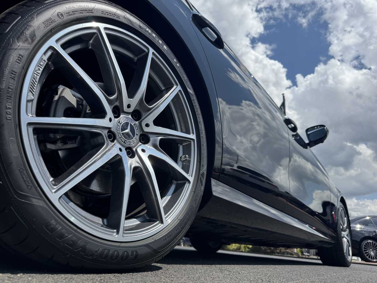 Mercedes-Benz E 220d AMG+Pano+Burm+Distr+Memory+AHK+360 - Automóvel: foto 5 Mercedes-Benz E 220d AMG+Pano+Burm+Distr+Memory+AHK+360 - Automóvel: foto 5