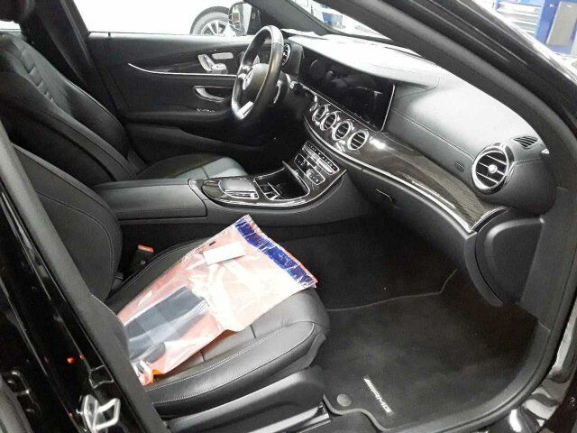 Mercedes-Benz E 300 T de 4M AMG+AHK+Distr+Burm+ R-Kamera+Carpl - Automóvel: foto 5 Mercedes-Benz E 300 T de 4M AMG+AHK+Distr+Burm+ R-Kamera+Carpl - Automóvel: foto 5