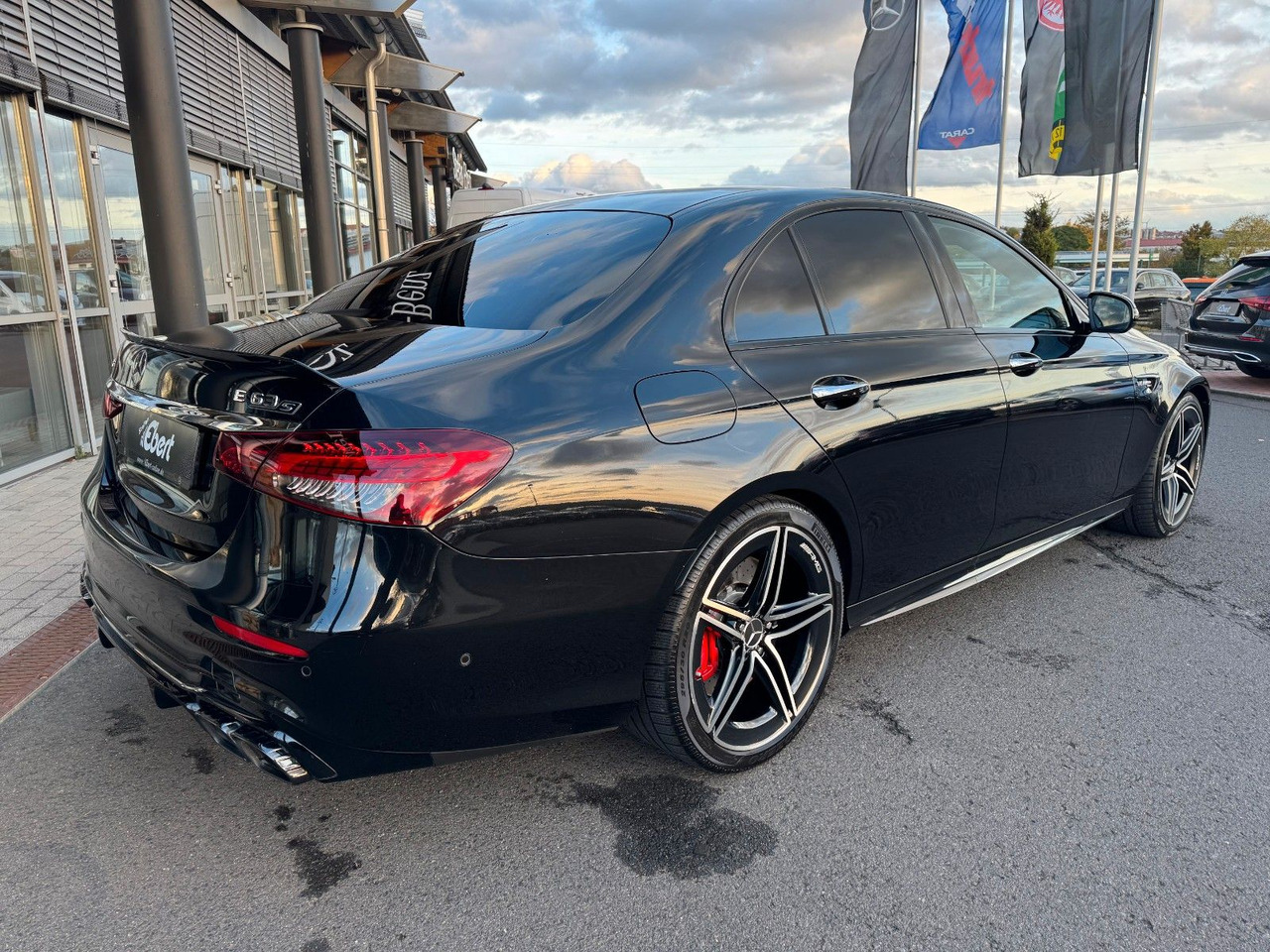 Mercedes-Benz E 63 AMG S Pano+Burm+AirM+HUD+360+uvm. - Sedan: foto 4 Mercedes-Benz E 63 AMG S Pano+Burm+AirM+HUD+360+uvm. - Sedan: foto 4