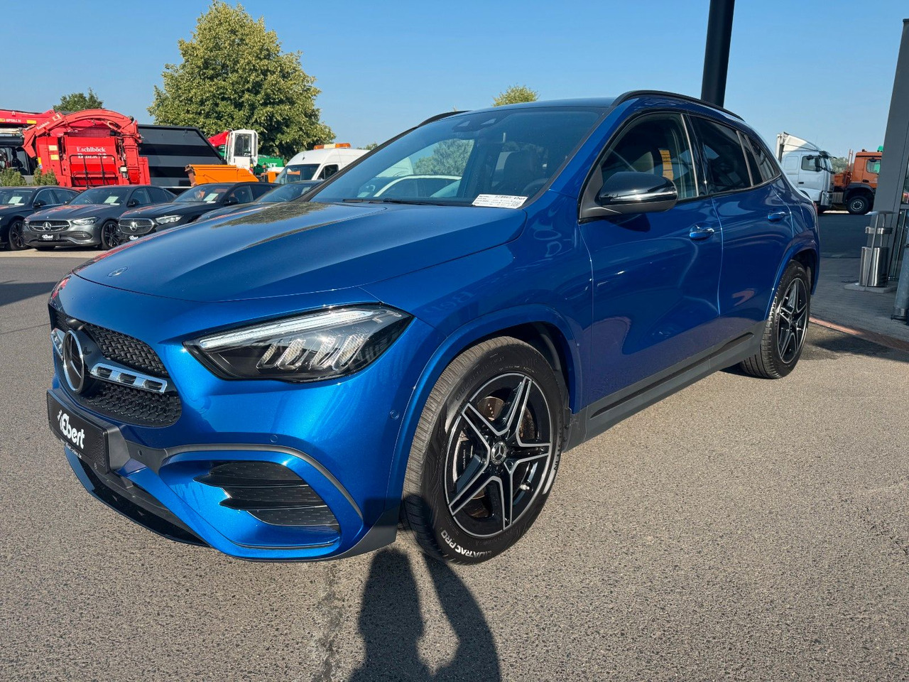 Mercedes-Benz GLA 200 AMG+PANO+DistrPlus+RFK+Night - SUV: foto 2 Mercedes-Benz GLA 200 AMG+PANO+DistrPlus+RFK+Night - SUV: foto 2