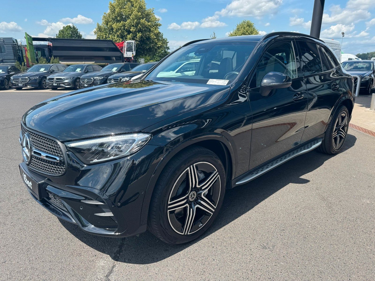 Mercedes-Benz GLC 200 4M AMG+Pano+Memory+RFK+Night+TotW - SUV: foto 2 Mercedes-Benz GLC 200 4M AMG+Pano+Memory+RFK+Night+TotW - SUV: foto 2