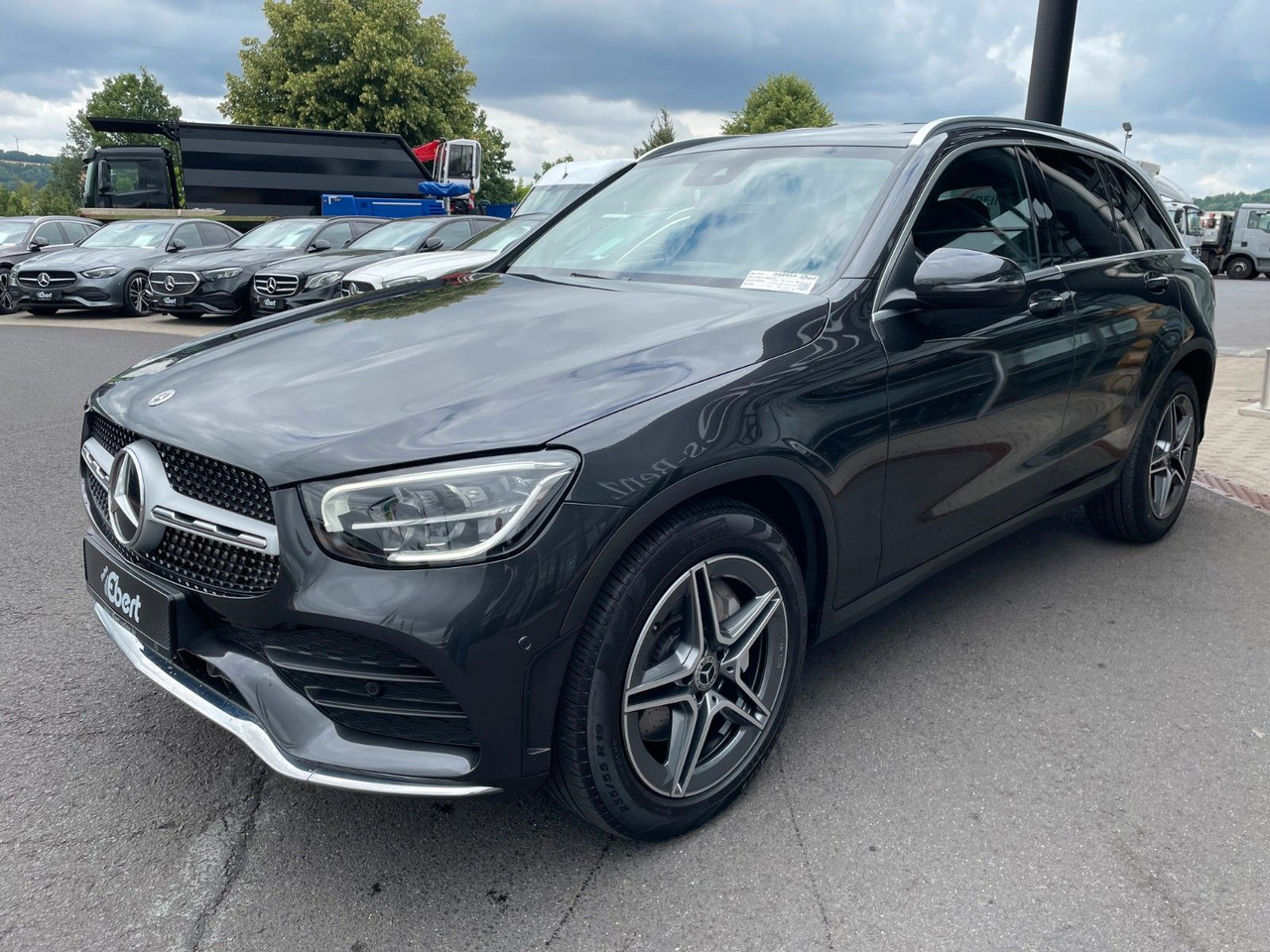 Mercedes-Benz GLC 220d 4M AMG+AHK+RKamera+Keyless - SUV: foto 3 Mercedes-Benz GLC 220d 4M AMG+AHK+RKamera+Keyless - SUV: foto 3