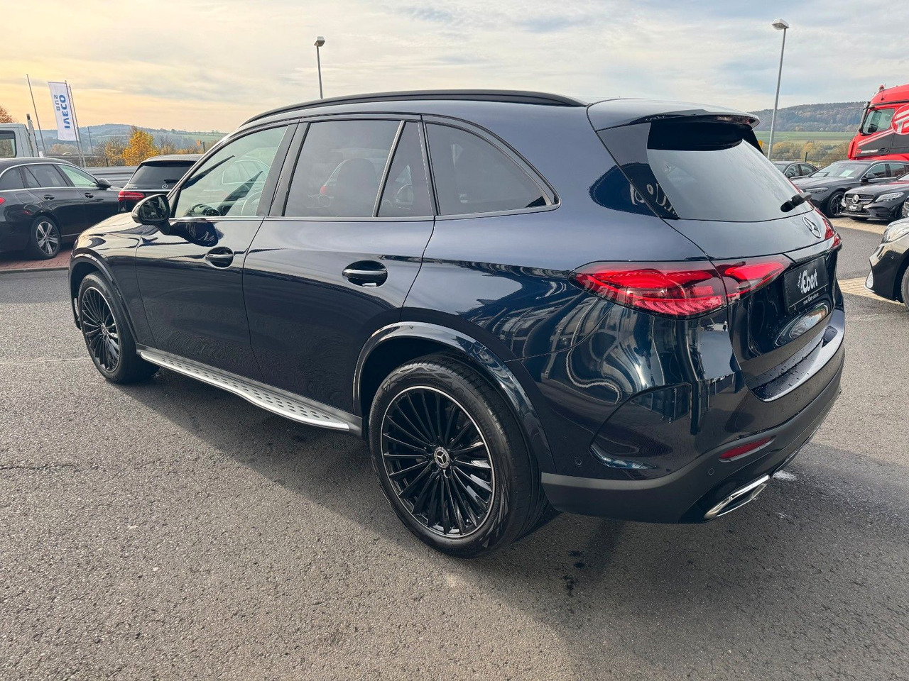 Mercedes-Benz GLC 300 4M+AMG+Pano+Burm+360+Memory - SUV: foto 3 Mercedes-Benz GLC 300 4M+AMG+Pano+Burm+360+Memory - SUV: foto 3