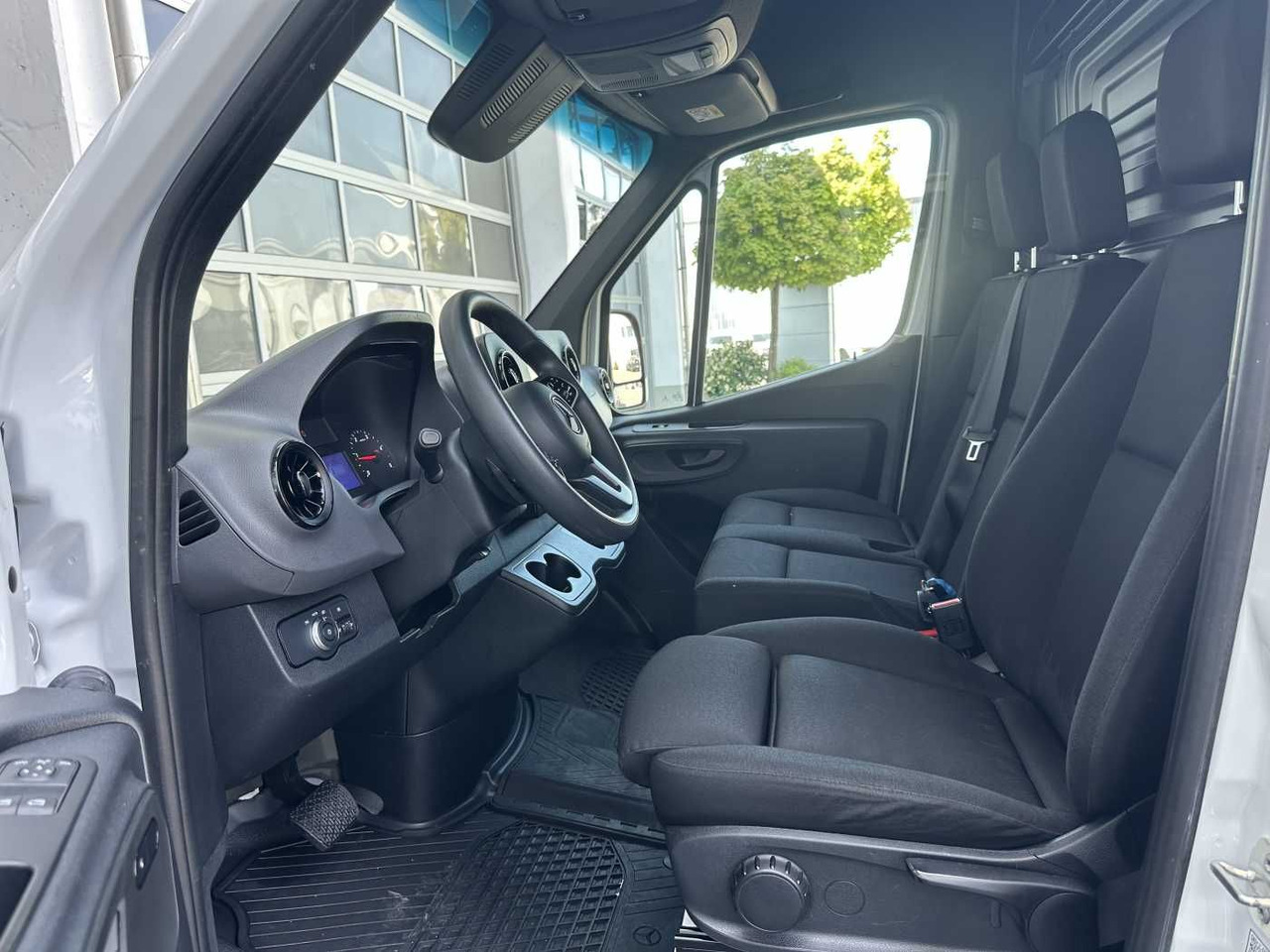 Furgão Mercedes-Benz Sprinter 315 CDI 4325 9G AHK Klima 360 Standheiz: foto 9