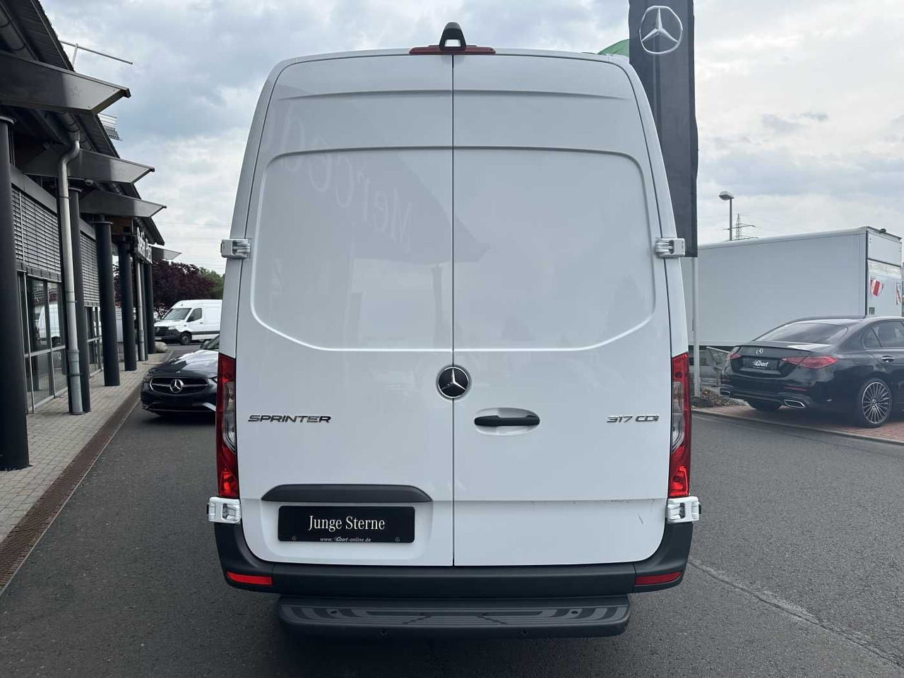 Mercedes-Benz Sprinter 317 CDI 3665 9G Klima 360 MBUX SHZ - Furgão: foto 5 Mercedes-Benz Sprinter 317 CDI 3665 9G Klima 360 MBUX SHZ - Furgão: foto 5