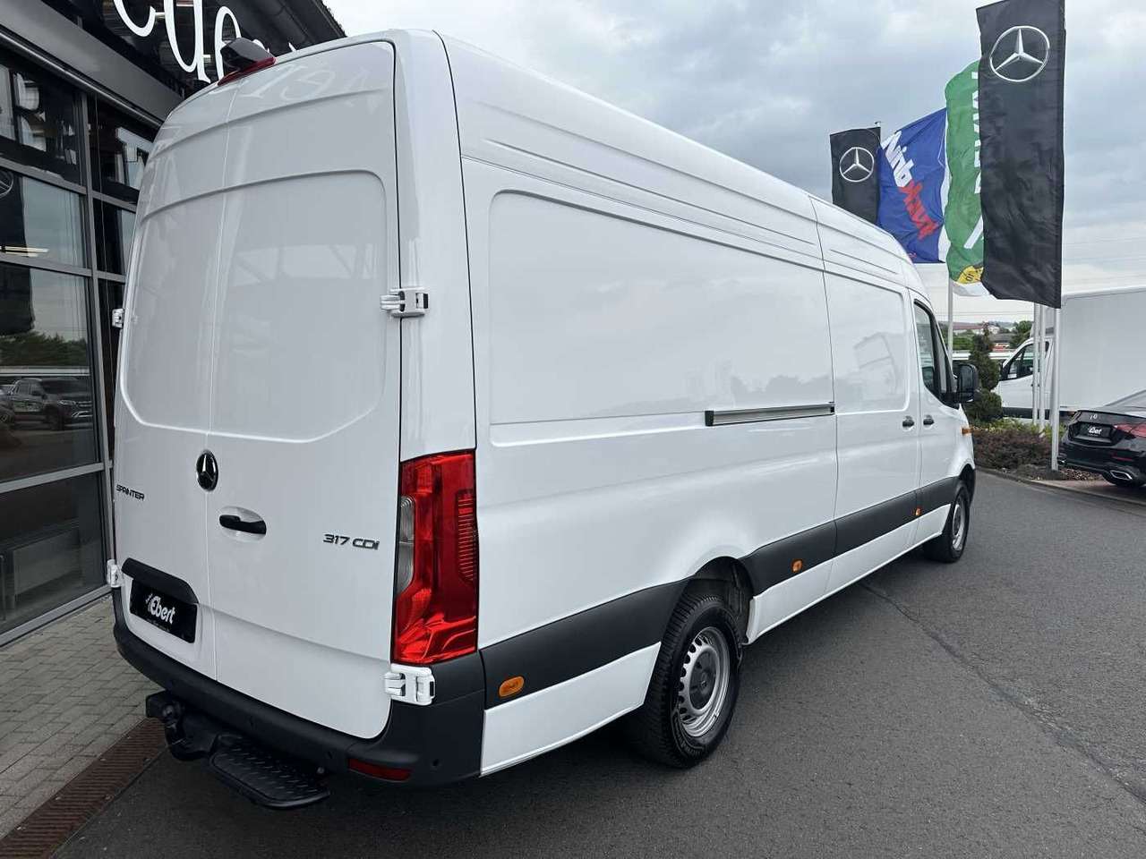 Mercedes-Benz Sprinter 317 CDI 4325 9G AHK Klima Kamera MBUX - Furgão: foto 4 Mercedes-Benz Sprinter 317 CDI 4325 9G AHK Klima Kamera MBUX - Furgão: foto 4