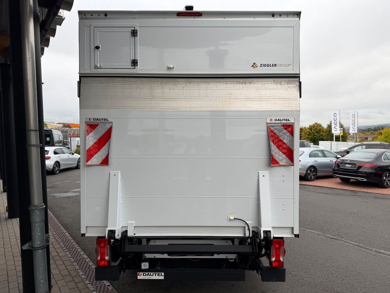 Mercedes-Benz Sprinter 317 CDI 4325 Koffer LBW Klima Kamera - Carrinha de contentor: foto 5 Mercedes-Benz Sprinter 317 CDI 4325 Koffer LBW Klima Kamera - Carrinha de contentor: foto 5
