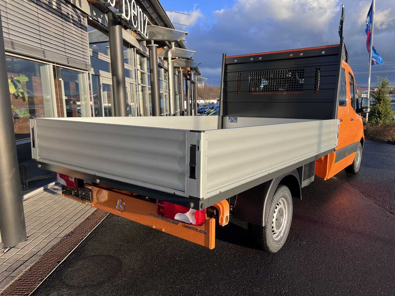 Mercedes-Benz Sprinter 317 CDI DoKa 4325 Klima MBUX Stdheiz - Carrinha de caixa aberta, Carrinha cabine dupla: foto 4 Mercedes-Benz Sprinter 317 CDI DoKa 4325 Klima MBUX Stdheiz - Carrinha de caixa aberta, Carrinha cabine dupla: foto 4