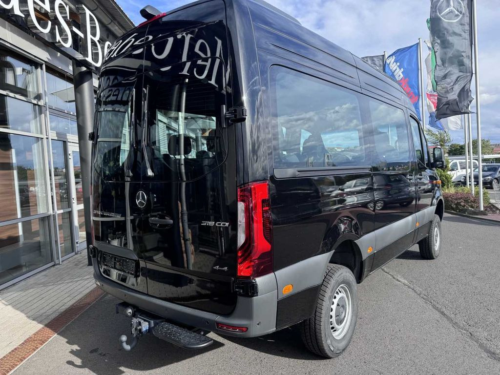Mercedes-Benz Sprinter 319 CDI 4x4 Tourer AHK Dachklima LED - Minibus, Furgão de passageiros: foto 4 Mercedes-Benz Sprinter 319 CDI 4x4 Tourer AHK Dachklima LED - Minibus, Furgão de passageiros: foto 4