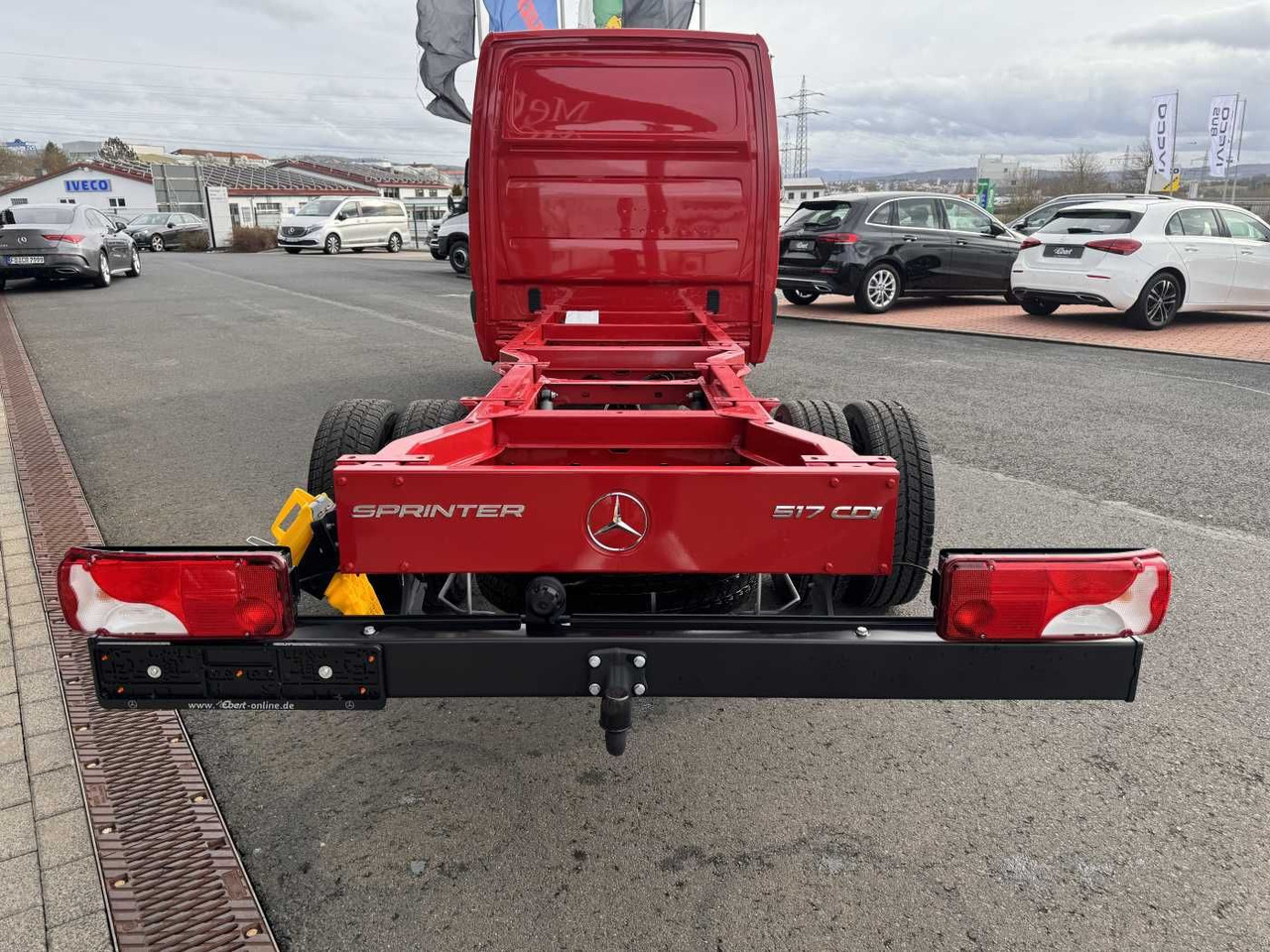 Mercedes-Benz Sprinter 517 CDI 4325 Fahrgestell AHK3,5 5.500kg - Camião chassi: foto 5 Mercedes-Benz Sprinter 517 CDI 4325 Fahrgestell AHK3,5 5.500kg - Camião chassi: foto 5