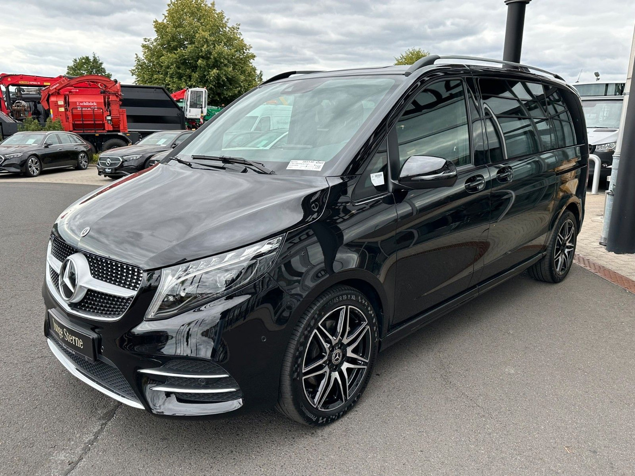 Mercedes-Benz V 250 d EDITION AMG Kompakt ILS elektr Türen - Furgão de passageiros: foto 3 Mercedes-Benz V 250 d EDITION AMG Kompakt ILS elektr Türen - Furgão de passageiros: foto 3