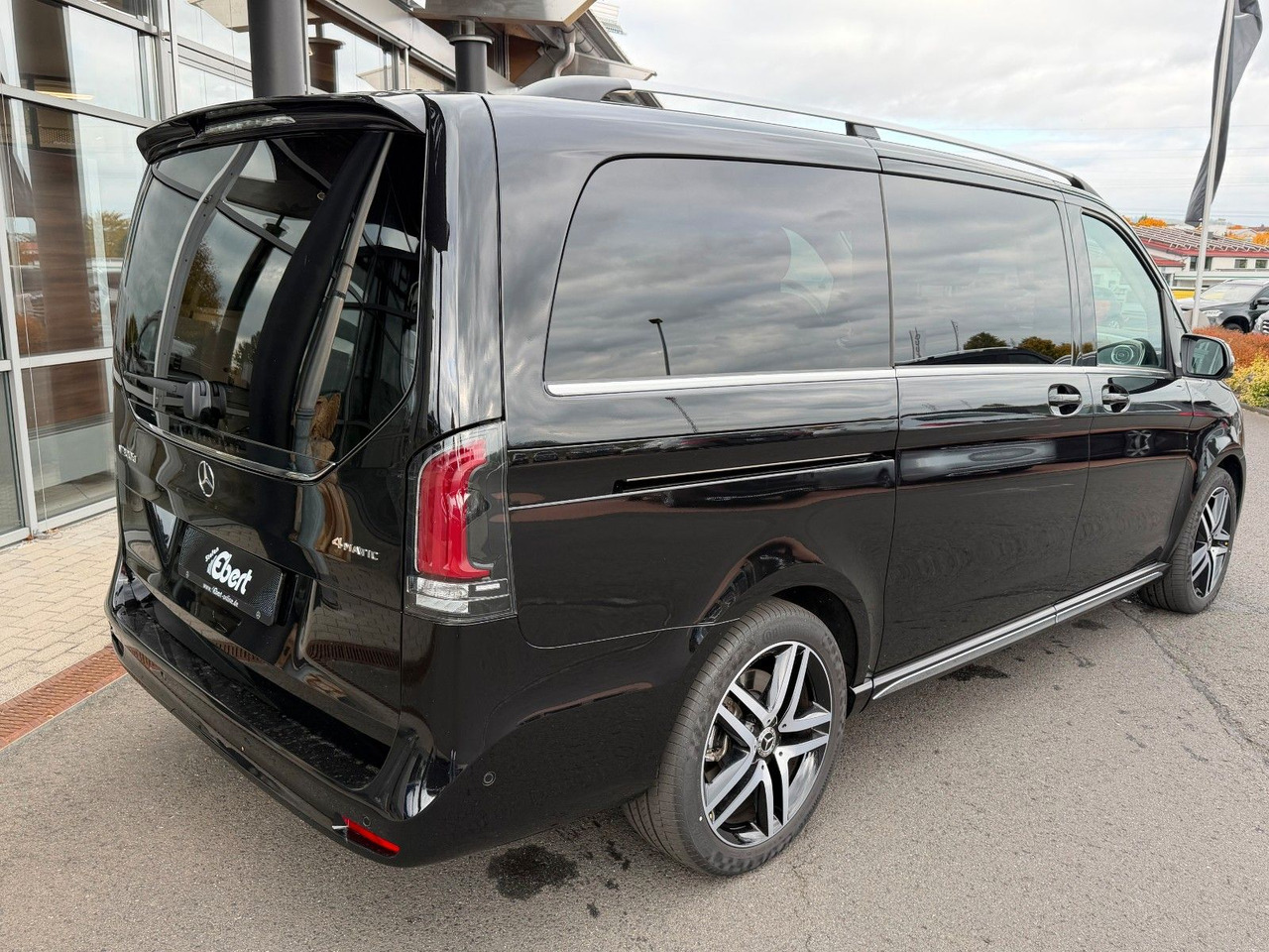 Mercedes-Benz V 300 d 4MATIC EXCLUSIVE Luxus-Sitze AHK2,5to - Carrinha: foto 4 Mercedes-Benz V 300 d 4MATIC EXCLUSIVE Luxus-Sitze AHK2,5to - Carrinha: foto 4