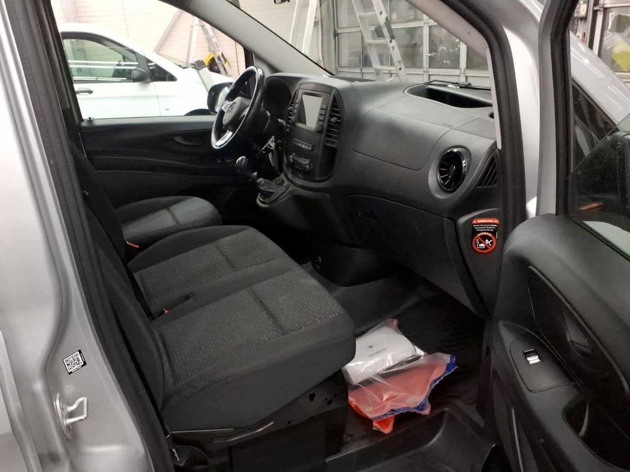 Mercedes-Benz Vito 114 CDI Mixto Regal AHK Klima PARKTRONIC - Furgão de passageiros: foto 5 Mercedes-Benz Vito 114 CDI Mixto Regal AHK Klima PARKTRONIC - Furgão de passageiros: foto 5