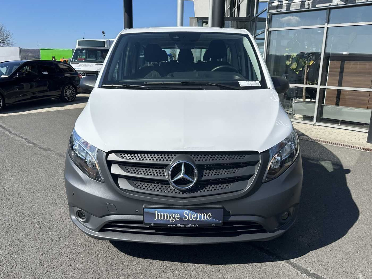 Mercedes-Benz Vito 114 CDI Tourer 8Sitze Klima Audio40 Kamera - Automóvel: foto 2 Mercedes-Benz Vito 114 CDI Tourer 8Sitze Klima Audio40 Kamera - Automóvel: foto 2