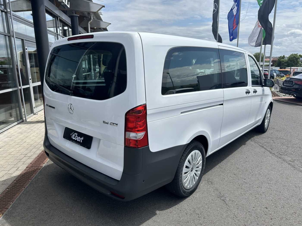 Mercedes-Benz Vito 114 CDI Tourer 9G Klima Audio40 Extralang - Furgão de passageiros: foto 4 Mercedes-Benz Vito 114 CDI Tourer 9G Klima Audio40 Extralang - Furgão de passageiros: foto 4