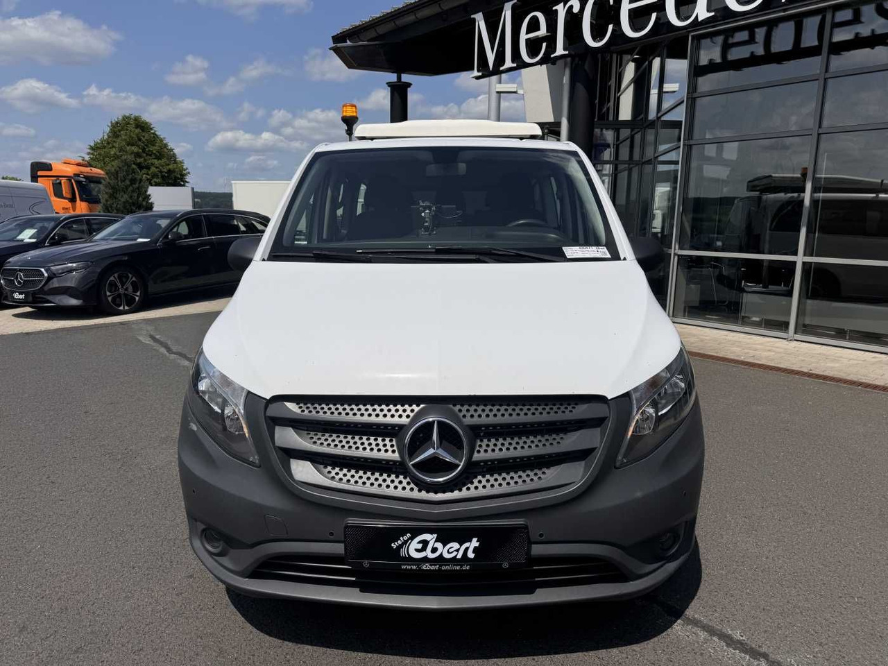 Mercedes-Benz Vito 114 CDI Tourer Begleitfahrzeug BF3+ / WVZ - Furgão de passageiros: foto 4 Mercedes-Benz Vito 114 CDI Tourer Begleitfahrzeug BF3+ / WVZ - Furgão de passageiros: foto 4