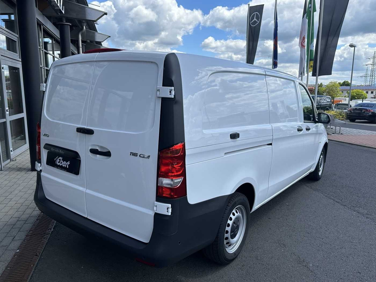 Mercedes-Benz Vito 116 CDI 3430 9G Klima Kamera Navi SHZ Tempo - Furgão compacto: foto 4 Mercedes-Benz Vito 116 CDI 3430 9G Klima Kamera Navi SHZ Tempo - Furgão compacto: foto 4