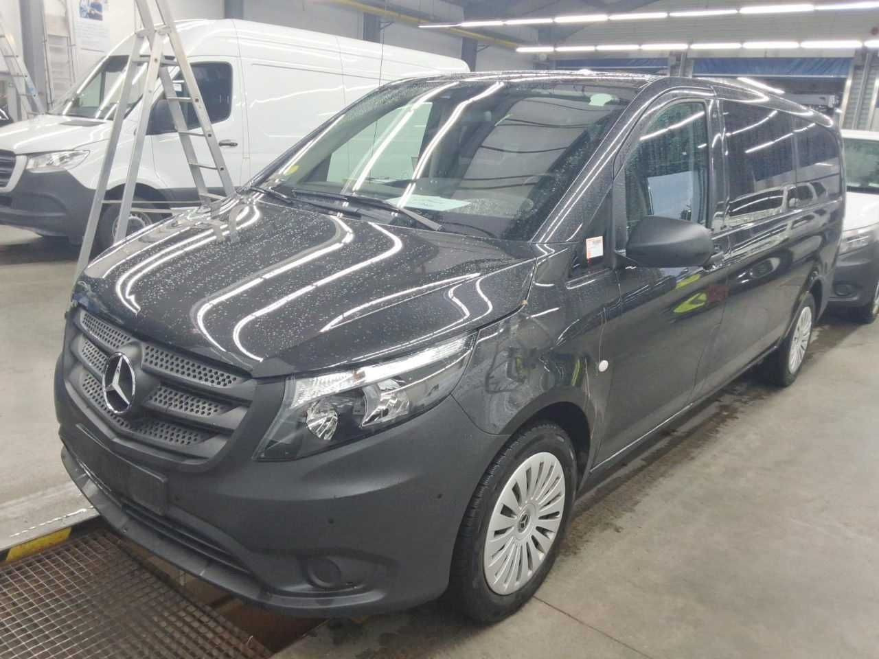 Mercedes-Benz Vito 116 CDI Tourer 2xKlima AHK Kamera Audio40 - Furgão de passageiros: foto 1 Mercedes-Benz Vito 116 CDI Tourer 2xKlima AHK Kamera Audio40 - Furgão de passageiros: foto 1