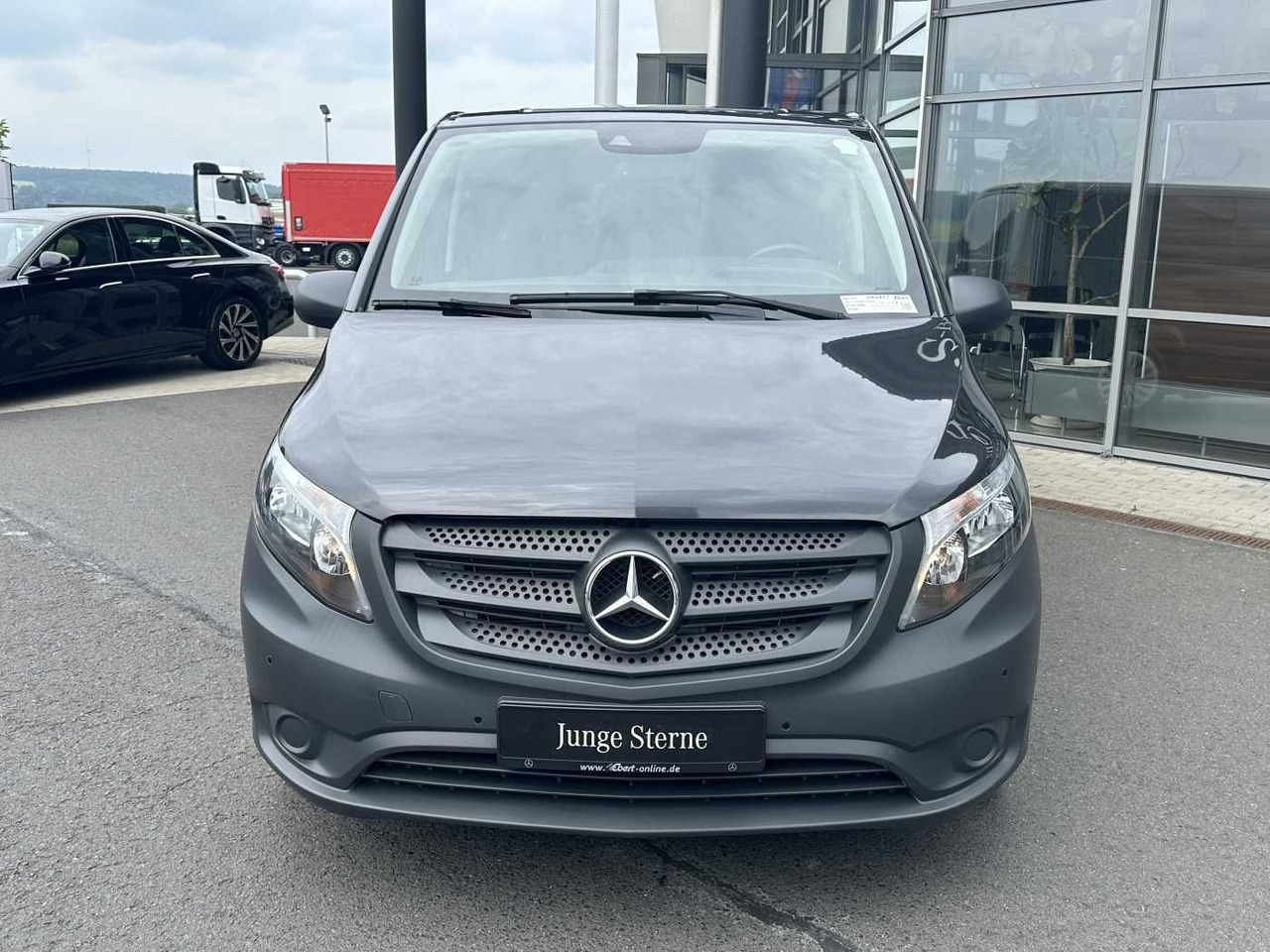 Mercedes-Benz Vito 116 CDI Tourer 3430 9G 2xKlima Kamera - Furgão de passageiros: foto 2 Mercedes-Benz Vito 116 CDI Tourer 3430 9G 2xKlima Kamera - Furgão de passageiros: foto 2