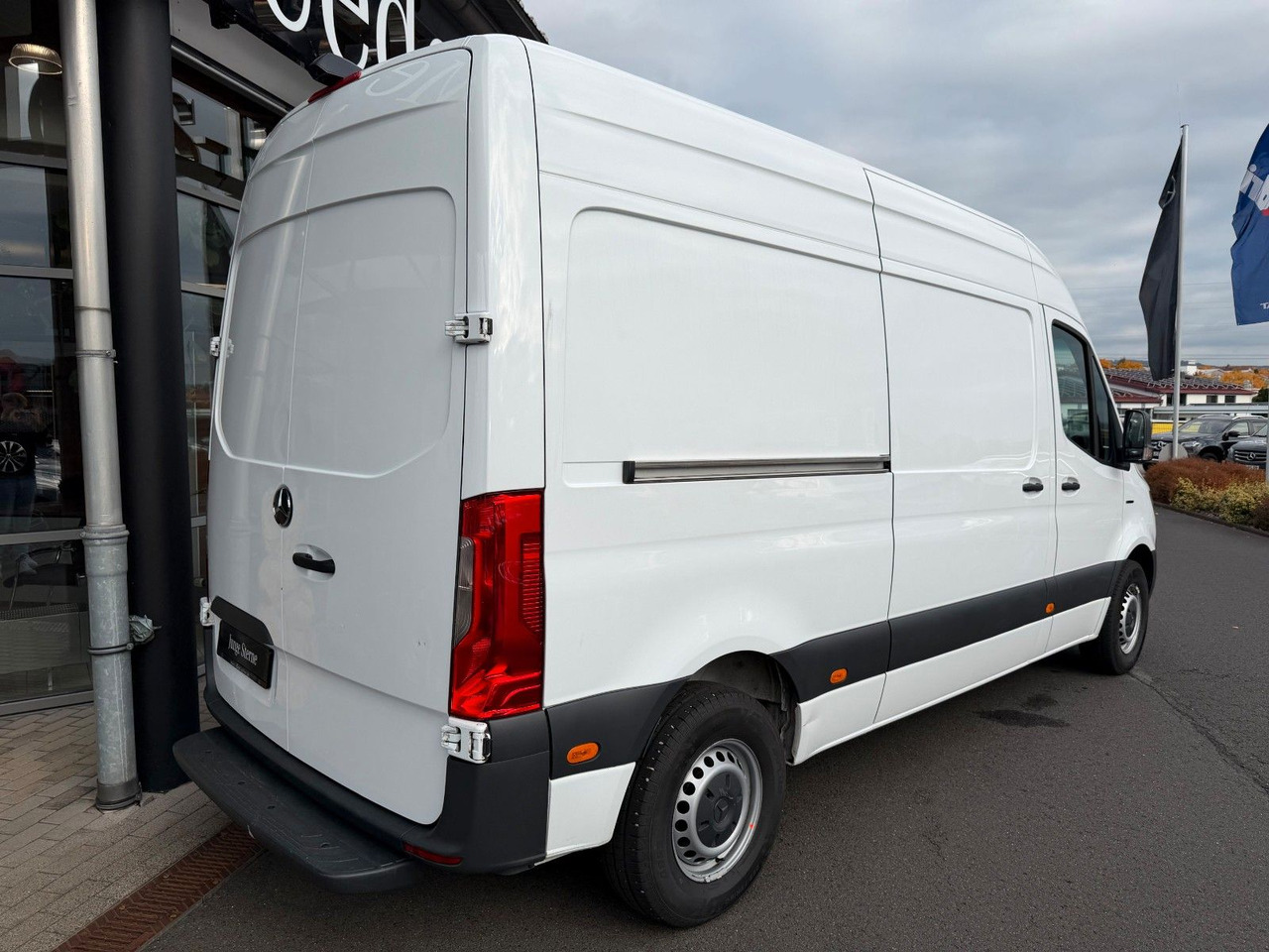 Mercedes-Benz eSprinter 312 Klima SHZ Kamera - Furgão, Carrinha elétrica: foto 4 Mercedes-Benz eSprinter 312 Klima SHZ Kamera - Furgão, Carrinha elétrica: foto 4