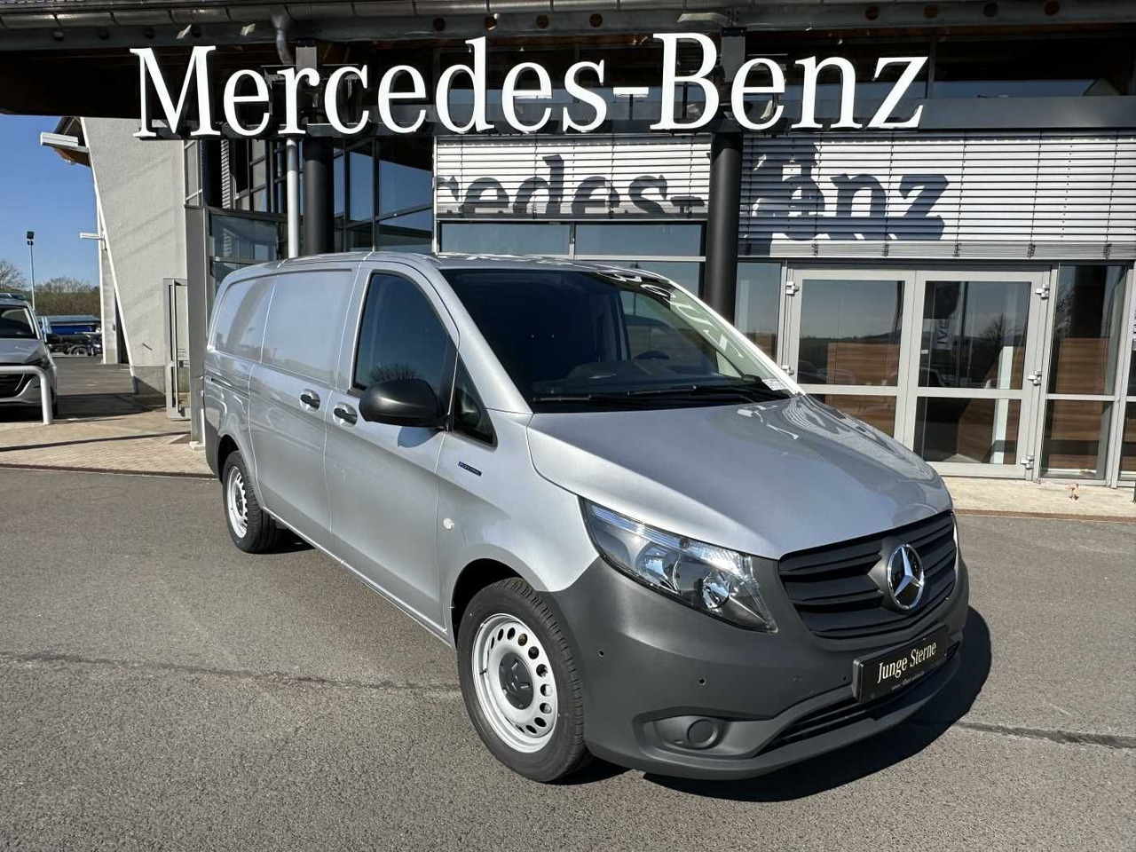Mercedes-Benz eVito 112 Audio 30 Sitzheizung Kamera Tempomat - Furgão compacto, Carrinha elétrica: foto 1 Mercedes-Benz eVito 112 Audio 30 Sitzheizung Kamera Tempomat - Furgão compacto, Carrinha elétrica: foto 1