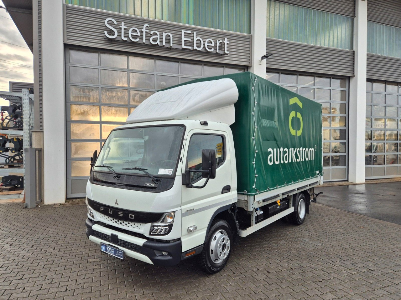 Mitsubishi Canter 7C15 LBW Klima Navi Kamera AHK - Carrinha de lona: foto 1 Mitsubishi Canter 7C15 LBW Klima Navi Kamera AHK - Carrinha de lona: foto 1