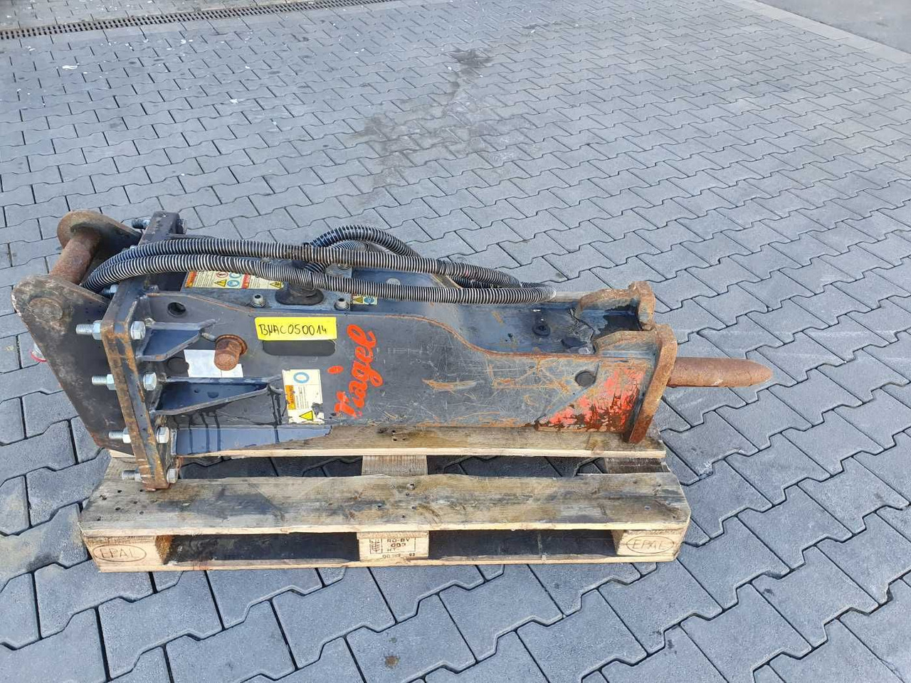 Nagel M5 Rammer / Hydraulikhammer / MS03 / 2017 - Martelo hidráulico por Máquina de construção: foto 2 Nagel M5 Rammer / Hydraulikhammer / MS03 / 2017 - Martelo hidráulico por Máquina de construção: foto 2