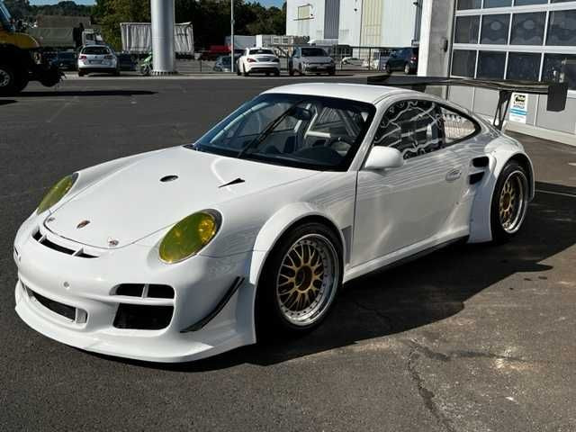 Porsche 997 GT2 RSR Rennwagen - Automóvel: foto 4 Porsche 997 GT2 RSR Rennwagen - Automóvel: foto 4