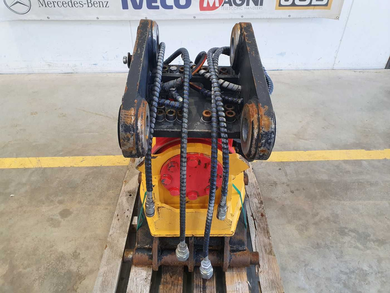 Rädlinger Schwenkrotator CAT M318 / CW 40 / 2016 - Tiltrotator: foto 2 Rädlinger Schwenkrotator CAT M318 / CW 40 / 2016 - Tiltrotator: foto 2
