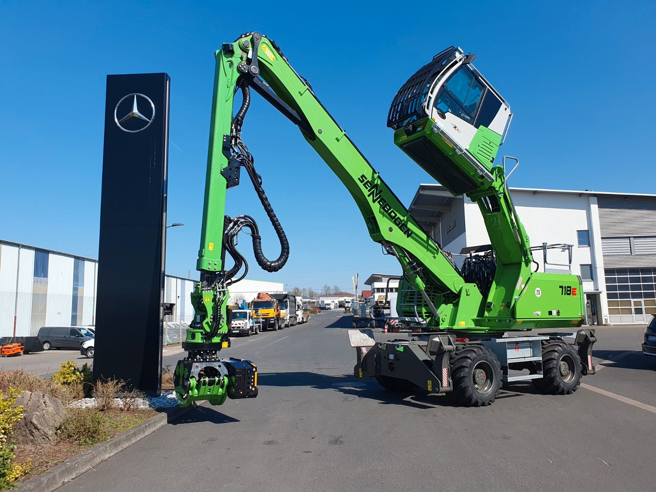 Sennebogen 718 / inkl. Albach Fällzange / nur 640h! - Escavadeira de rodas: foto 1 Sennebogen 718 / inkl. Albach Fällzange / nur 640h! - Escavadeira de rodas: foto 1