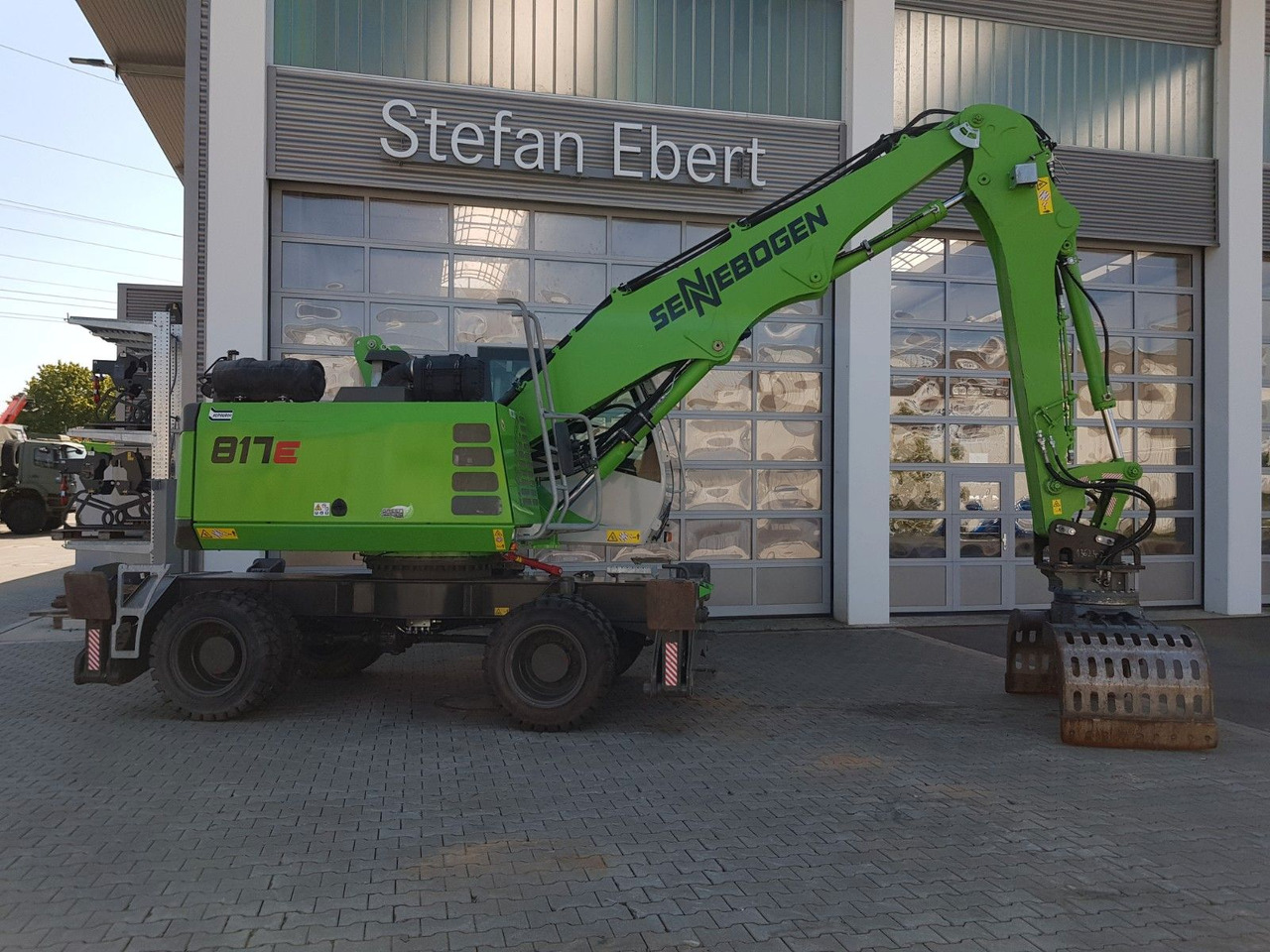 Sennebogen 817E / nur: 1.374h / 2019 / Sortiergreifer - Escavadeira de rodas: foto 1 Sennebogen 817E / nur: 1.374h / 2019 / Sortiergreifer - Escavadeira de rodas: foto 1