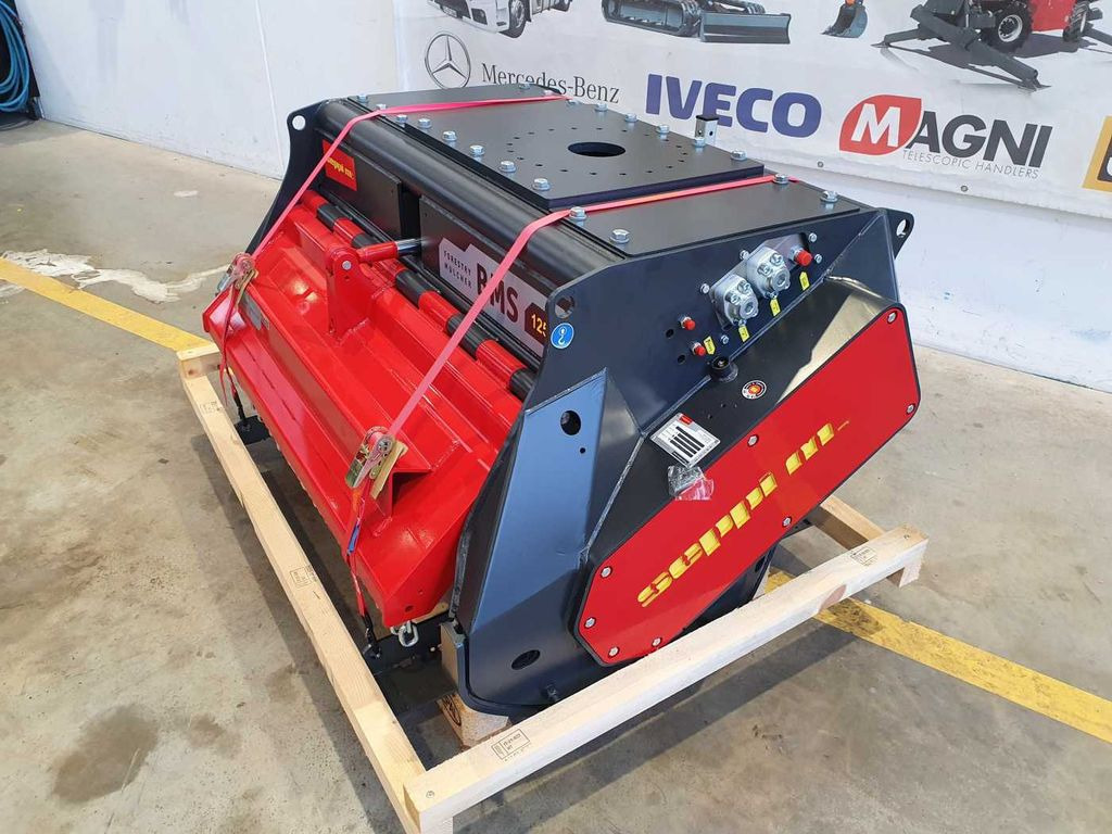 Seppi M. BMS 125 / 13-30t /Forstmulcher/lagernd! Seppi M. BMS 125 / 13-30t /Forstmulcher/lagernd! - Triturador florestal: foto 3 Seppi M. BMS 125 / 13-30t /Forstmulcher/lagernd! Seppi M. BMS 125 / 13-30t /Forstmulcher/lagernd! - Triturador florestal: foto 3