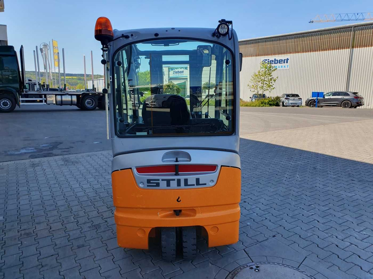 Still RX20-14 / 2016 / Triplex: 4.60m! / 271h / SS - Empilhadeira elétrica: foto 5 Still RX20-14 / 2016 / Triplex: 4.60m! / 271h / SS - Empilhadeira elétrica: foto 5