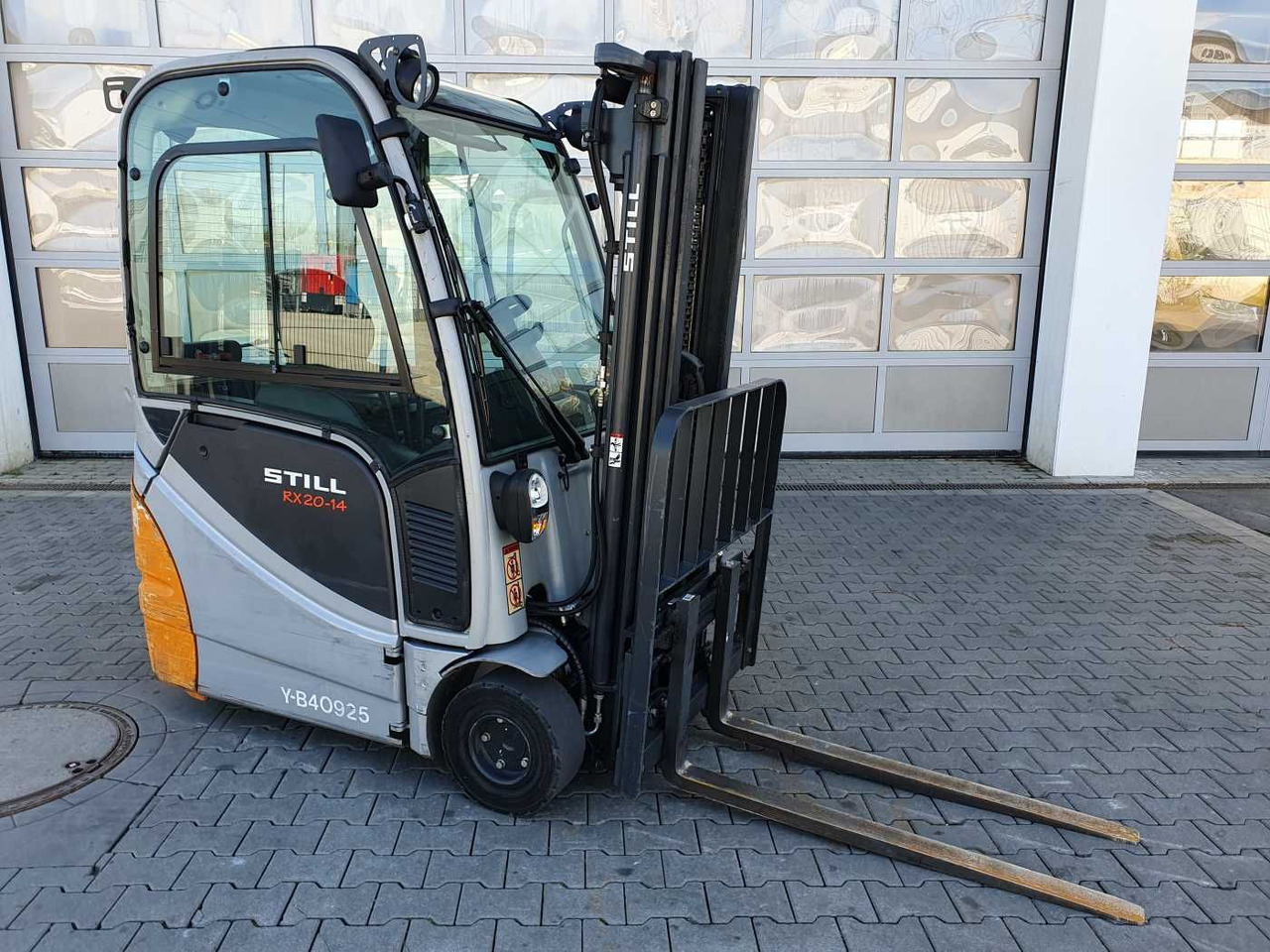 Still RX20-14 / 2023 / Triplex: 4.60m! / 2.604h / SS - Empilhadeira elétrica: foto 2 Still RX20-14 / 2023 / Triplex: 4.60m! / 2.604h / SS - Empilhadeira elétrica: foto 2