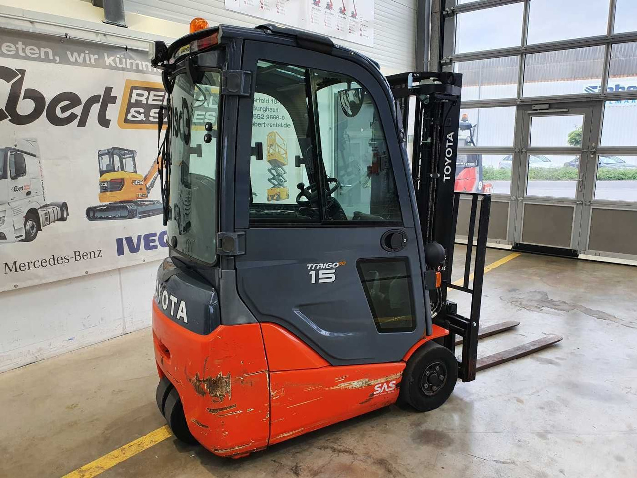 Toyota 8FBET15 / Batterie 07/2023 / HH: 4.3m! / 2.849h - Empilhadeira elétrica: foto 3 Toyota 8FBET15 / Batterie 07/2023 / HH: 4.3m! / 2.849h - Empilhadeira elétrica: foto 3