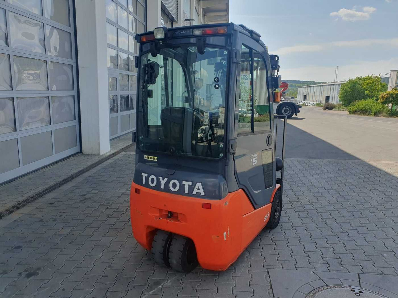 Toyota 8FBET15 / Triplex: 4.30m / nur 3.412h! / 2022 - Empilhadeira elétrica: foto 4 Toyota 8FBET15 / Triplex: 4.30m / nur 3.412h! / 2022 - Empilhadeira elétrica: foto 4