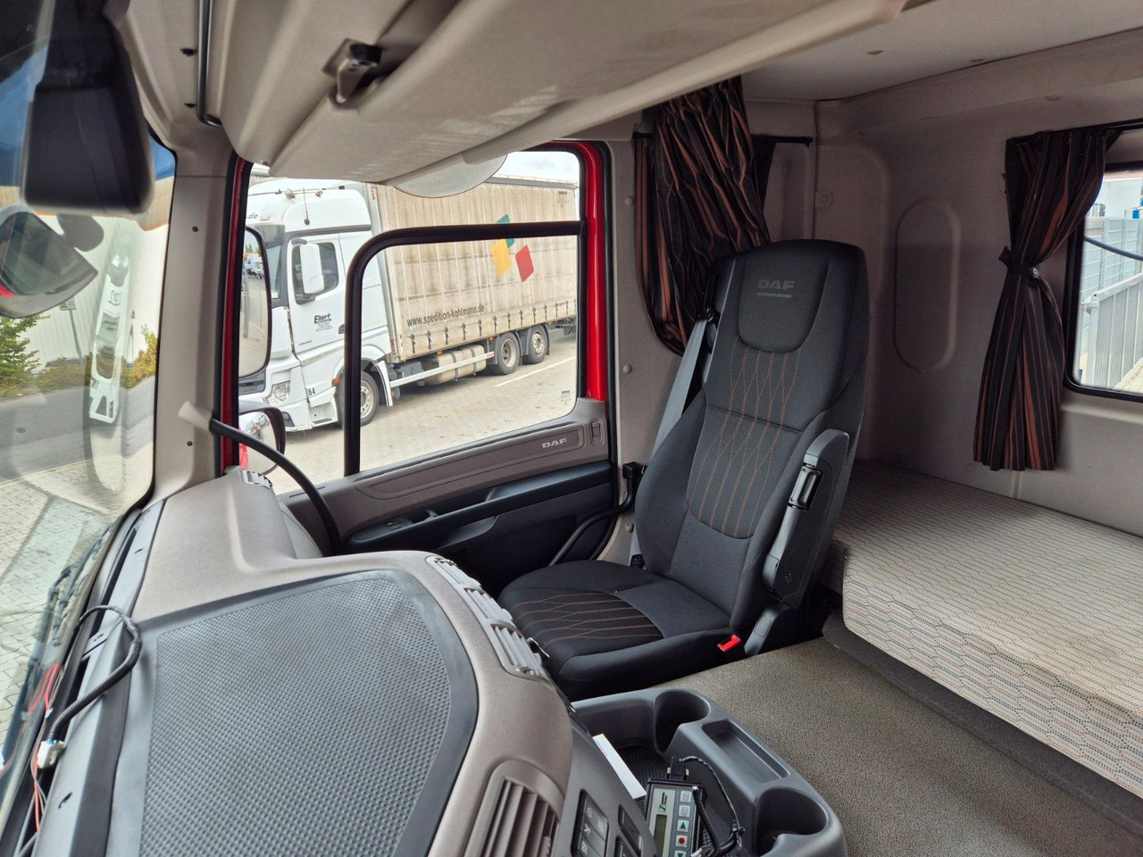 Tractor DAF CF 450 FT 4x2 Hydraulik Alu-Felgen Bett: foto 14