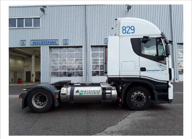 Iveco AS440S40T/P NG LNG Erdgas Intarder Iveco AS440S40T/P NG LNG Erdgas Intarder - Tractor: foto 2 Iveco AS440S40T/P NG LNG Erdgas Intarder Iveco AS440S40T/P NG LNG Erdgas Intarder - Tractor: foto 2