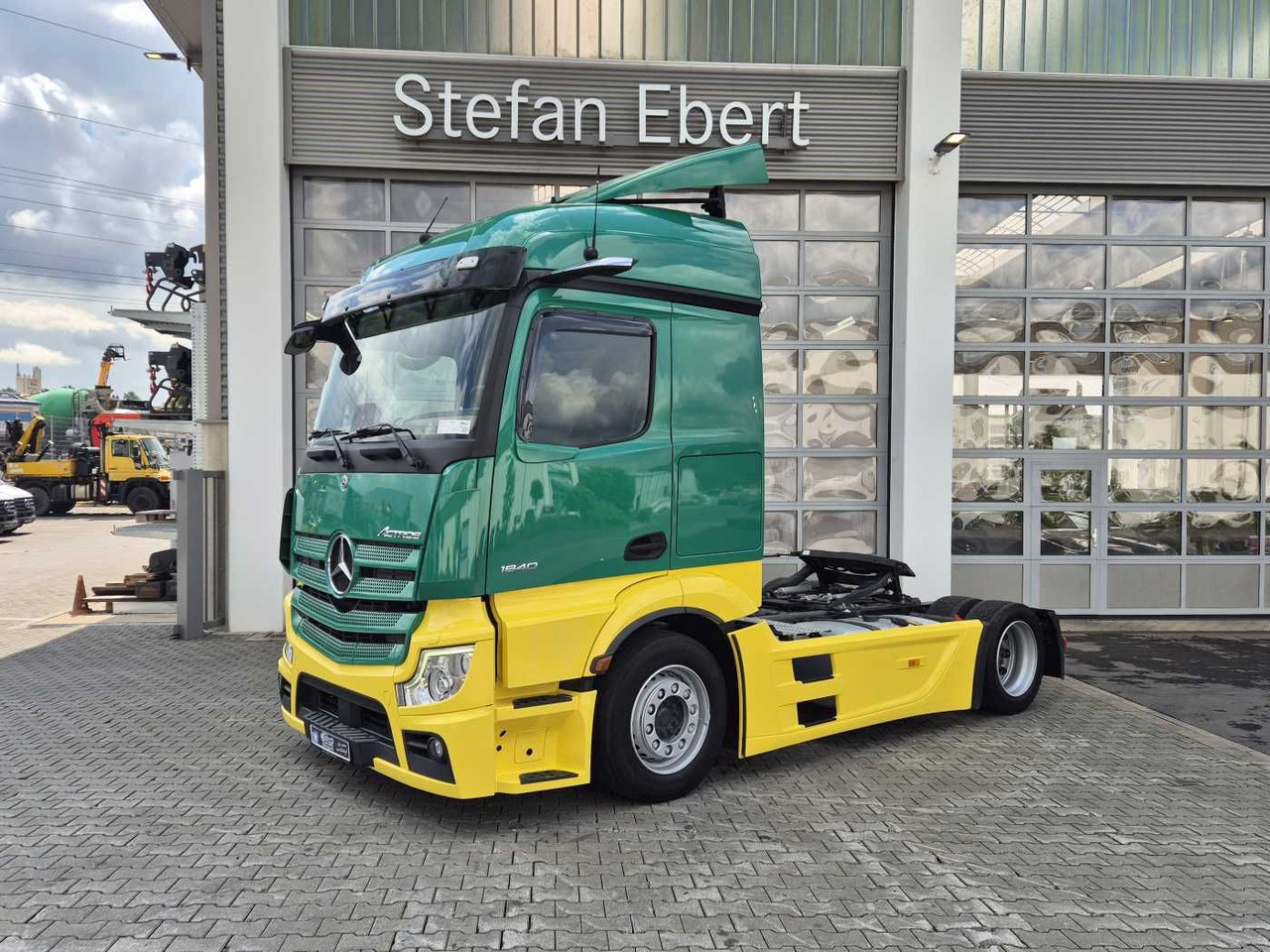 Mercedes-Benz Actros 1840 LSnRL Retarder Hubsattelplatte Xenon - Tractor: foto 3 Mercedes-Benz Actros 1840 LSnRL Retarder Hubsattelplatte Xenon - Tractor: foto 3