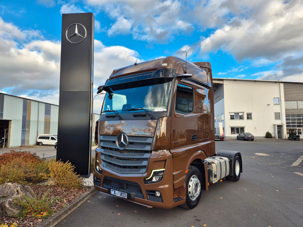 Mercedes-Benz Actros 1848 LS Öl-Retarder Standklima BigSpace - Tractor: foto 1 Mercedes-Benz Actros 1848 LS Öl-Retarder Standklima BigSpace - Tractor: foto 1