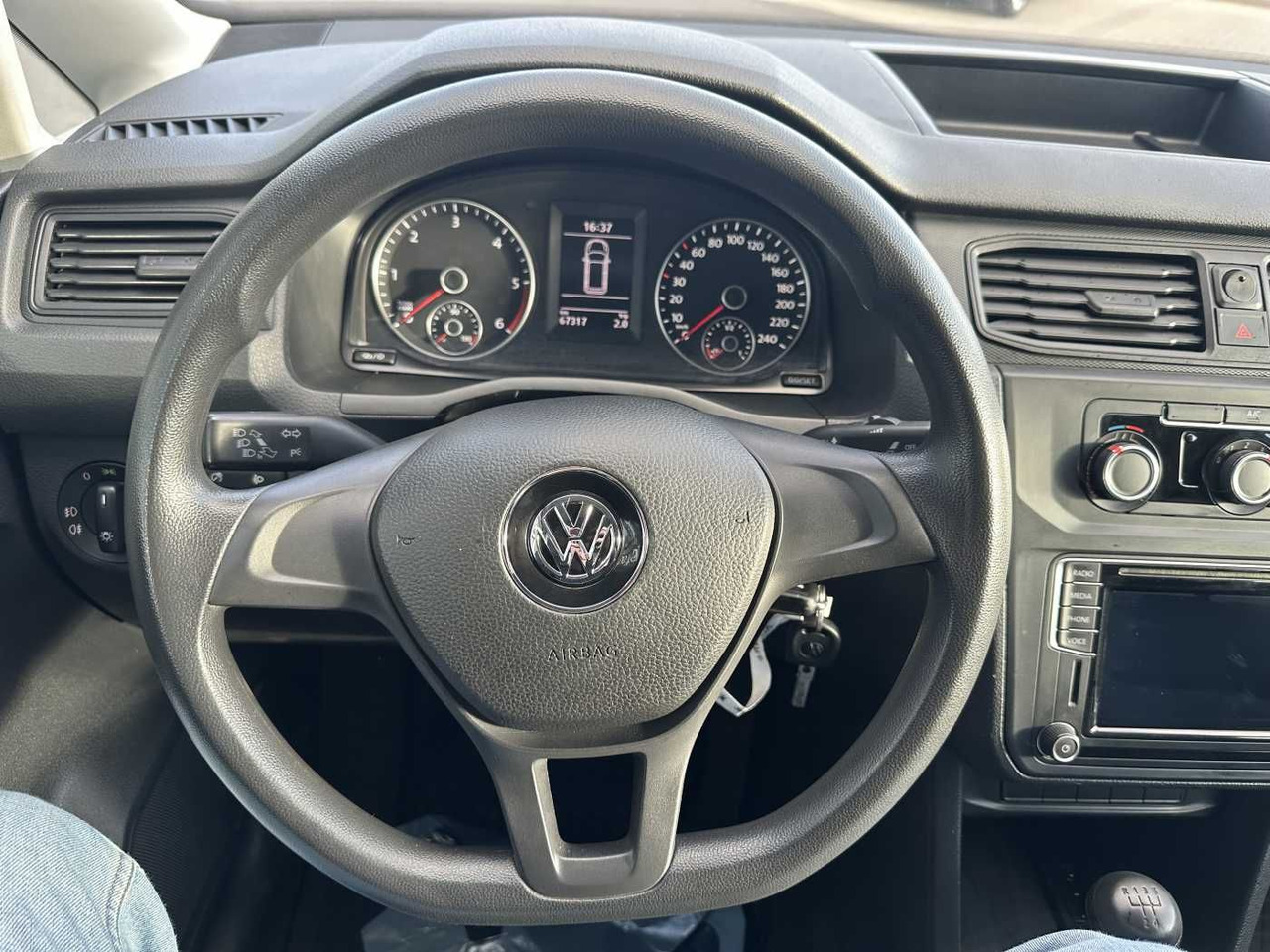 Furgão compacto novo Volkswagen Caddy 1.6 TDI Klima Navi 8Räder Trennwand klappb: foto 14