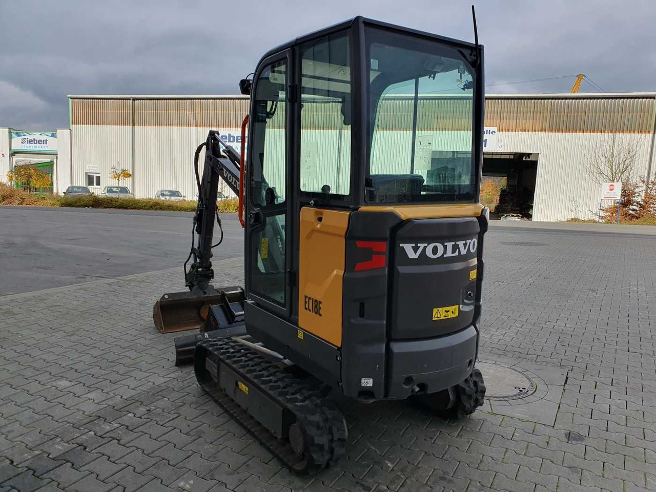 Volvo EC18E / nur 415h! / MS01 / 2021 / inkl 2x Löffel - Mini escavadeira: foto 4 Volvo EC18E / nur 415h! / MS01 / 2021 / inkl 2x Löffel - Mini escavadeira: foto 4